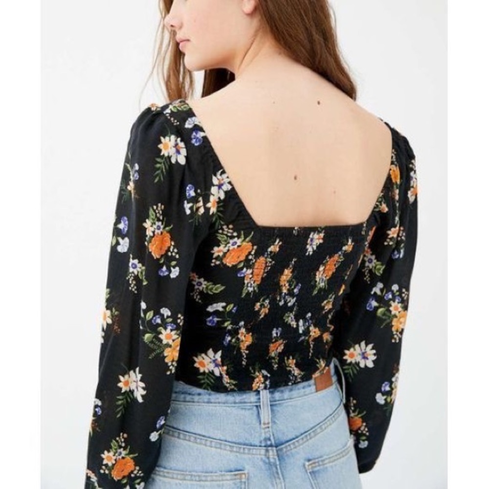 Urban Outfitters Black Floral Rosalind Puff Sleeve Crop Top - Picture 4 of 14